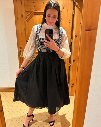 Sally Özcan