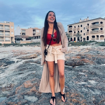 Sally Özcan