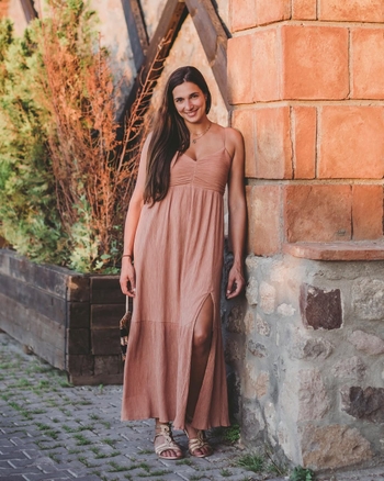 Sally Özcan
