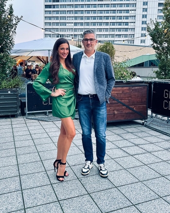 Sally Özcan