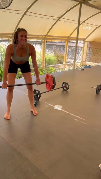 Sally Özcan