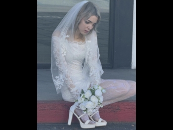  alt="Sophie Powers"