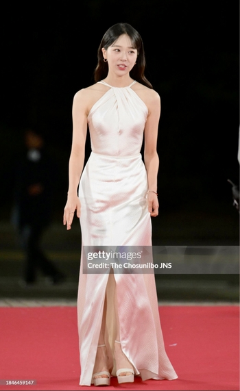 Kim Si-Eun