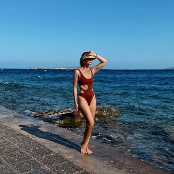 Lia Barola