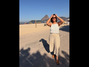  alt="Livia Laranjeira"
