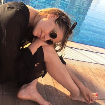 Oznur Serçeler