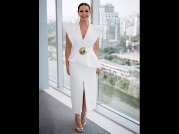  alt="Thais Fersoza"