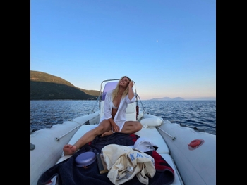  alt="Ester Ledecka"