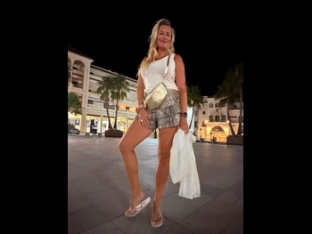  alt="Lucie Borhyova"
