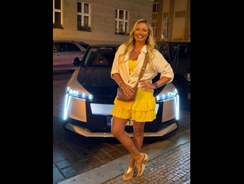  alt="Lucie Borhyova"