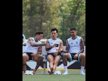  alt="Lisandro Martinez"