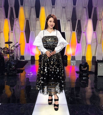 Hana Kuk