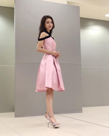 Hana Kuk