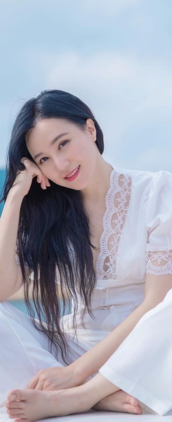 Carisa Yan