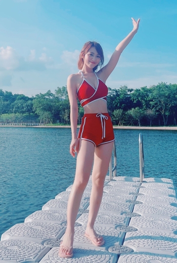 Bella Lam