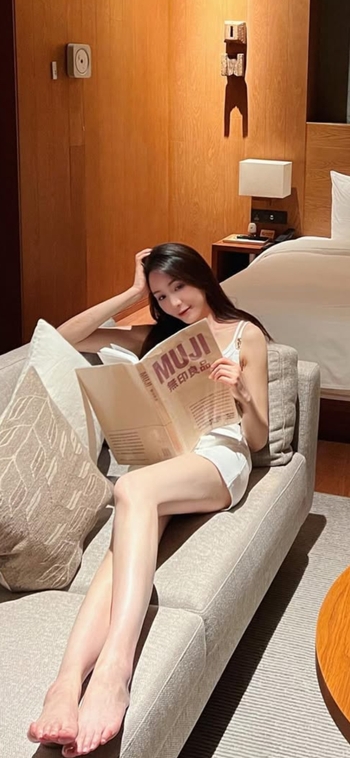 Irina Tang