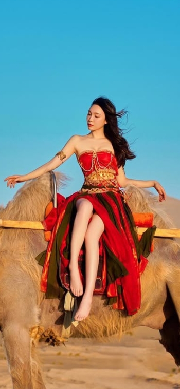 Irina Tang