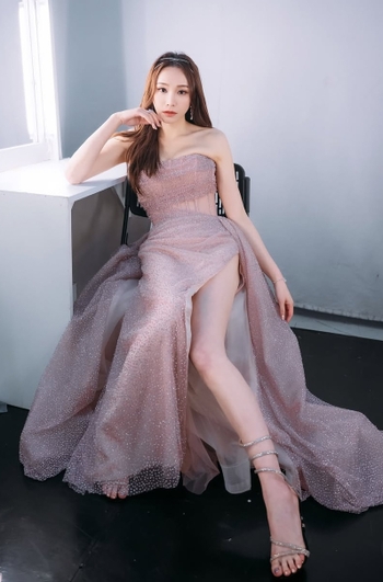 Irina Tang