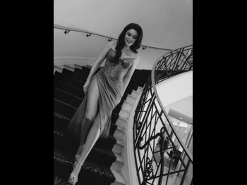  alt="Angelina Usanova"