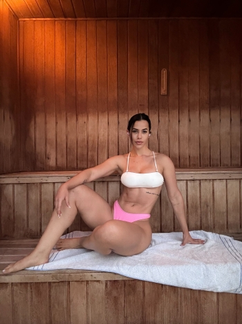 Larissa Tomásia
