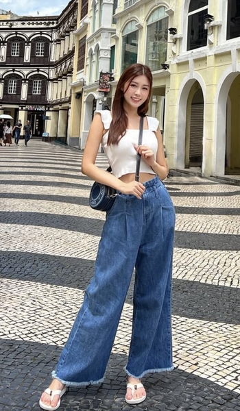 Stephanie Lee