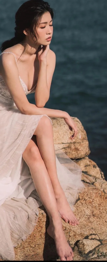 Stephanie Lee