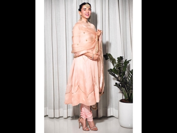  alt="Saba Azad"