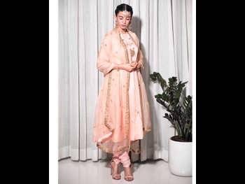  alt="Saba Azad"