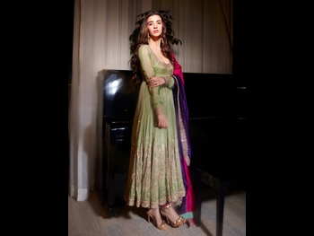  alt="Saba Azad"