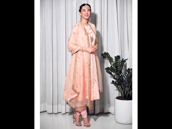  alt="Saba Azad"