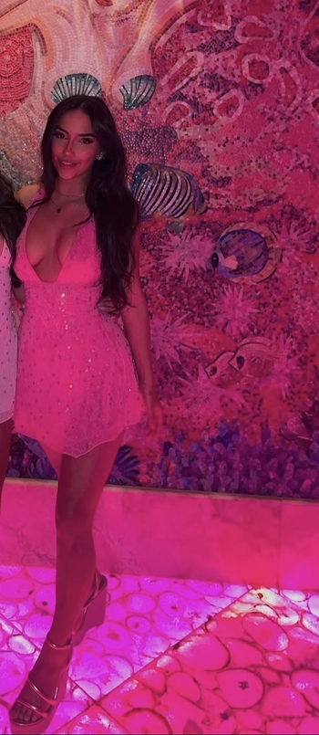 Shakira Khan