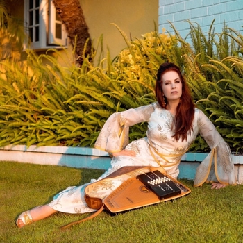 Grey DeLisle