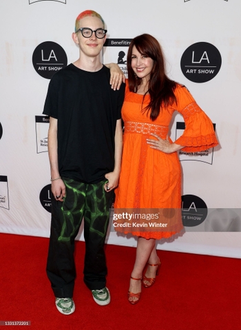 Grey DeLisle
