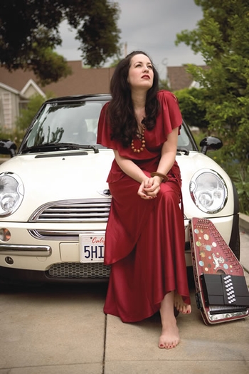 Grey DeLisle