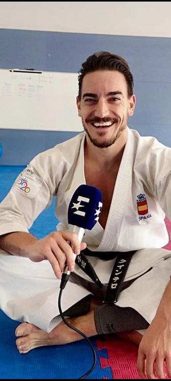 Damián Quintero