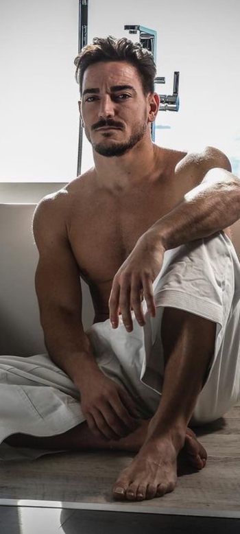 Damián Quintero