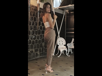  alt="Riya Verma"