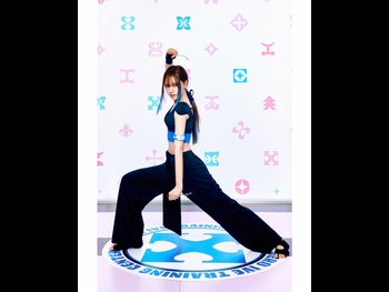  alt="Kim Ji-won"