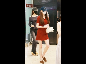  alt="Kim Ji-won"