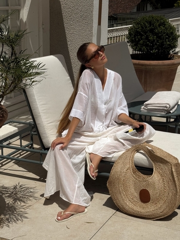 Zoë Pastelle Holthuizen