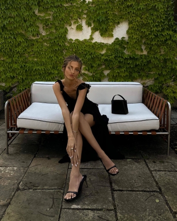 Zoë Pastelle Holthuizen