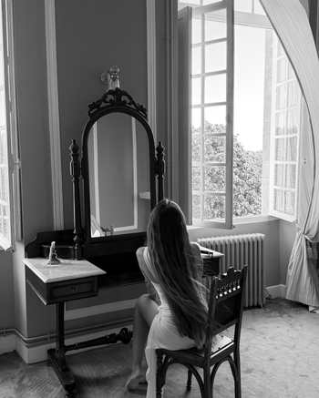 Zoë Pastelle Holthuizen