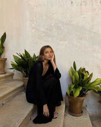 Zoë Pastelle Holthuizen