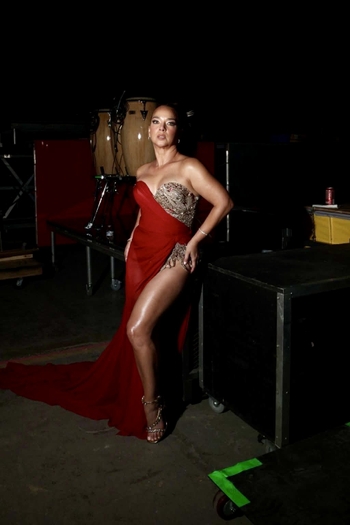 Adamari López