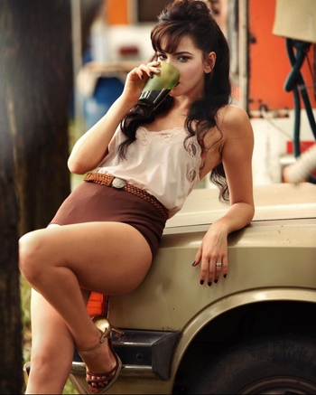 Tainá Müller