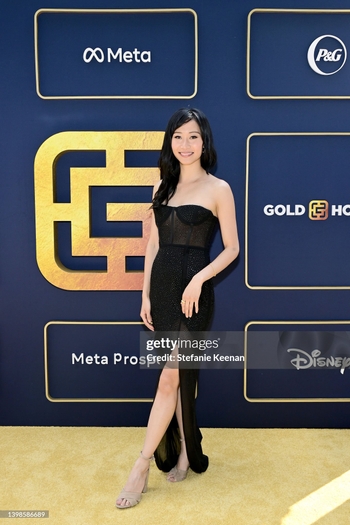 Leenda Dong