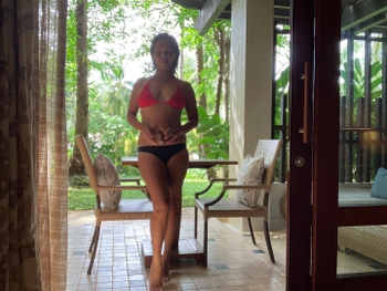 Ana Abad Santos
