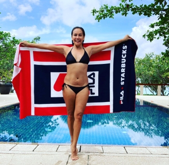 Ana Abad Santos