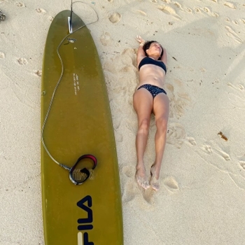 Ana Abad Santos