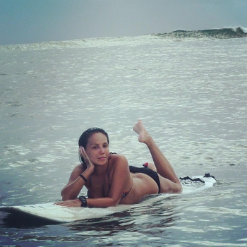 Ana Abad Santos